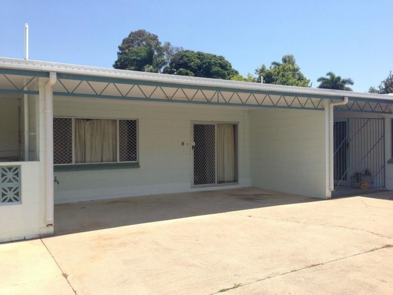 2/7 Richmond Street, Hermit Park QLD 4812