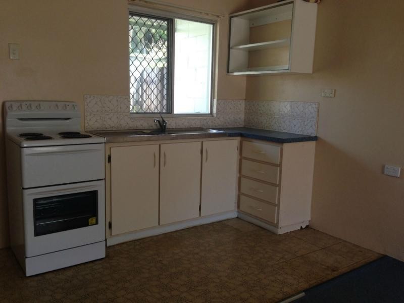 2/7 Richmond Street, Hermit Park QLD 4812