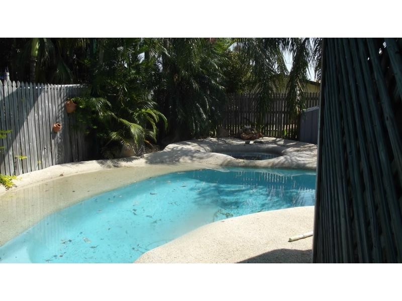 7 Amber Avenue, Rasmussen QLD 4815