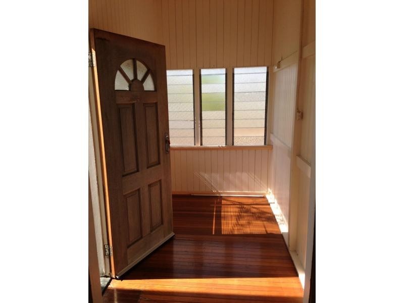 14 Haig Street, Pimlico QLD 4812