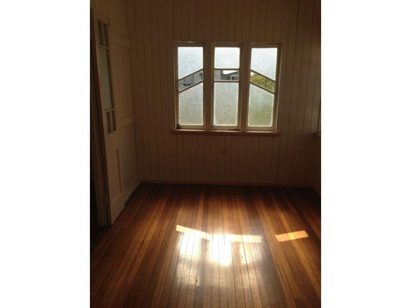 14 Haig Street, Pimlico QLD 4812