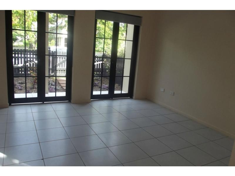 115 Tully Street, South Townsville QLD 4810