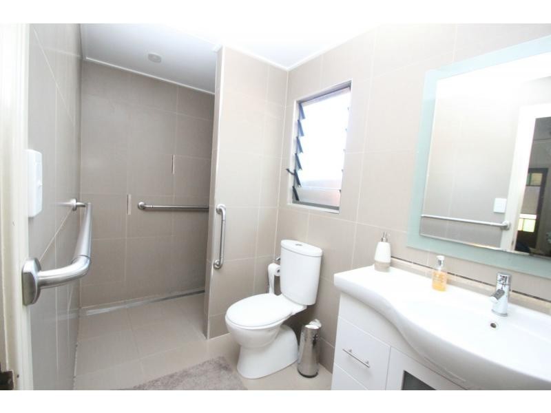 101 Howlett Street, Currajong QLD 4812