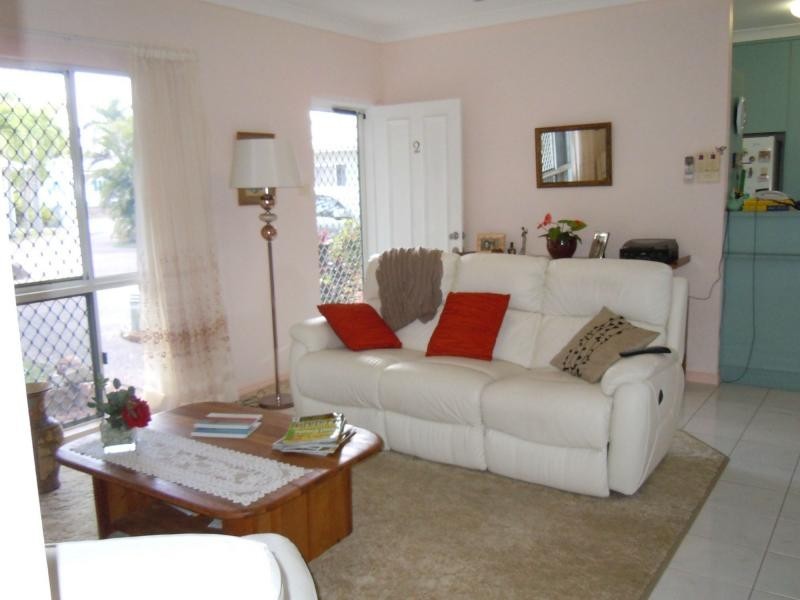 2/83 Anne Street, Aitkenvale QLD 4814