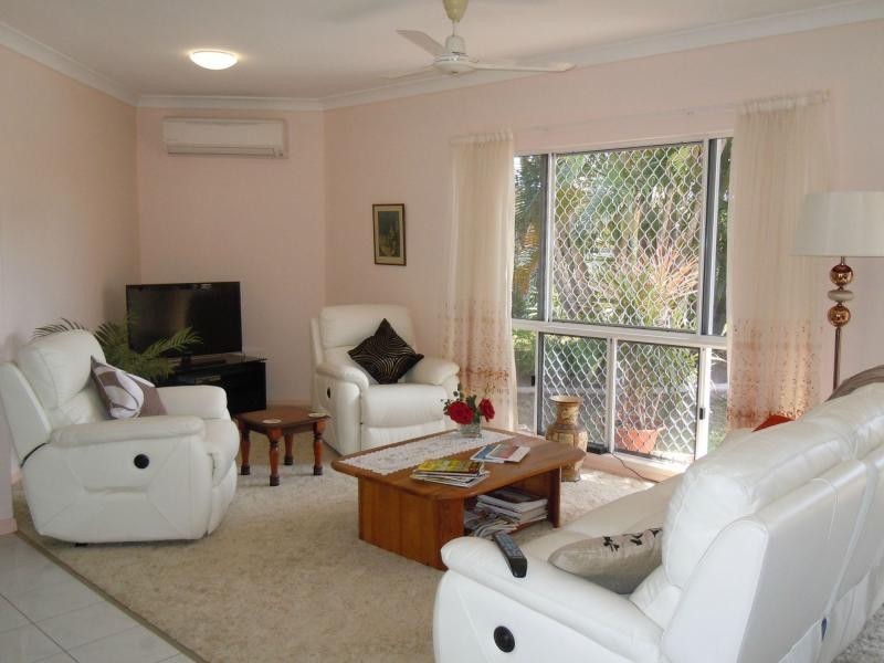 2/83 Anne Street, Aitkenvale QLD 4814