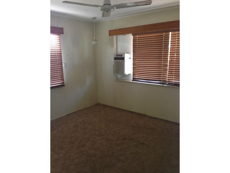 25 Wackett Street, Pallarenda QLD 4810