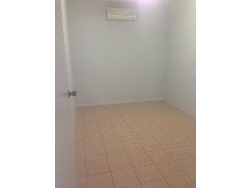 2/203 Fulham Road, Gulliver QLD 4812