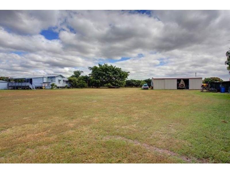 15 Williams Road, Alligator Creek QLD 4816