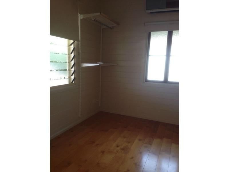 39 Sixth Street, South Townsville QLD 4810