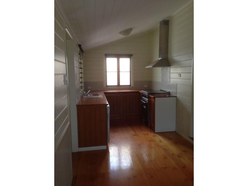 39 Sixth Street, South Townsville QLD 4810