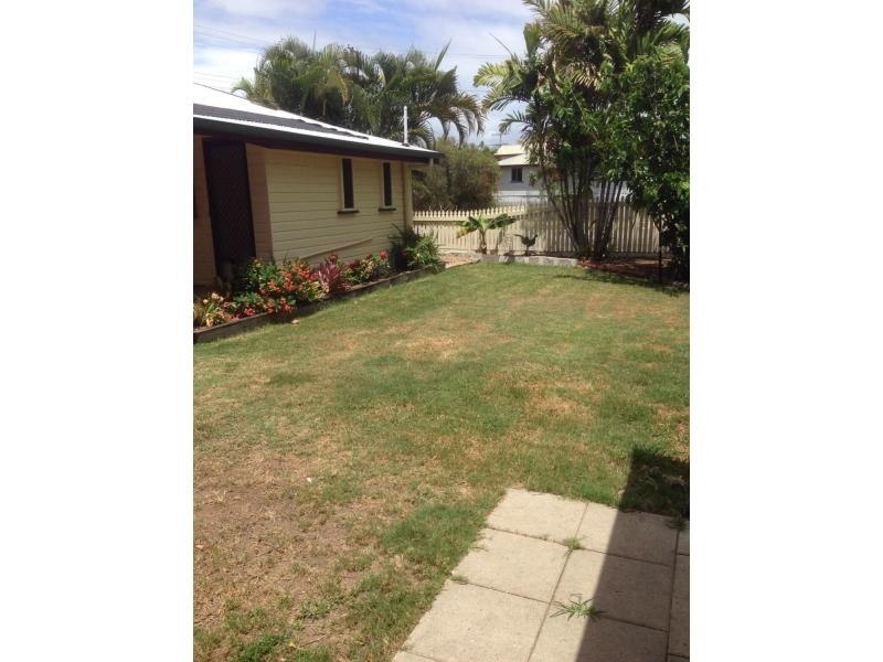 39 Sixth Street, South Townsville QLD 4810