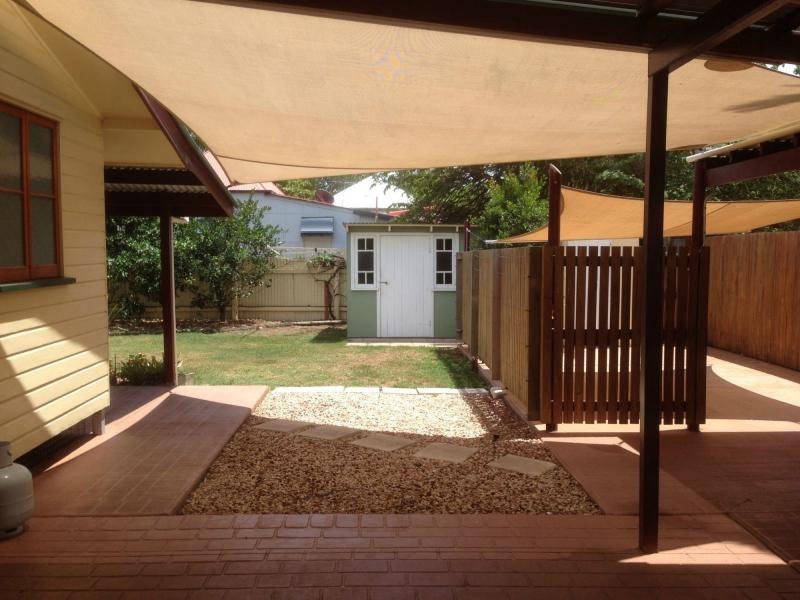 39 Sixth Street, South Townsville QLD 4810