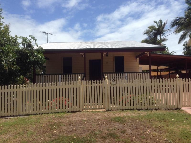 39 Sixth Street, South Townsville QLD 4810