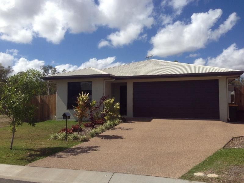 11 Blaise Court, Mount Louisa QLD 4814