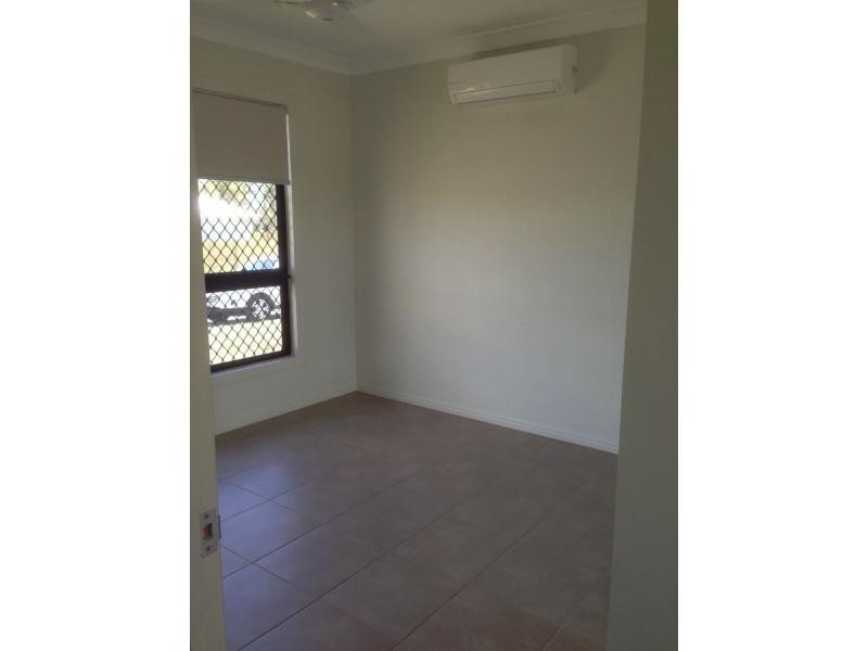 11 Blaise Court, Mount Louisa QLD 4814