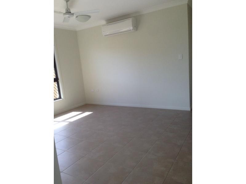 11 Blaise Court, Mount Louisa QLD 4814