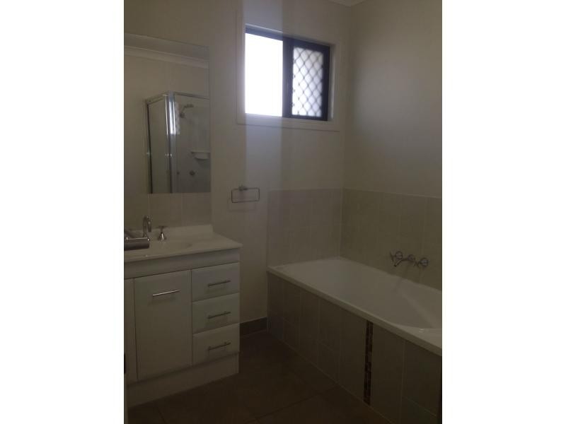 11 Blaise Court, Mount Louisa QLD 4814