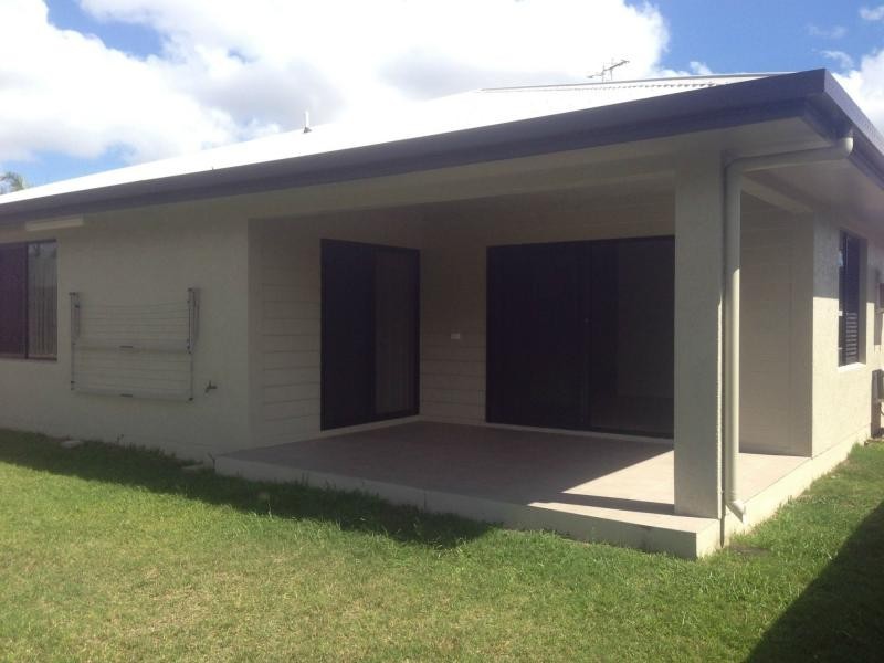 11 Blaise Court, Mount Louisa QLD 4814