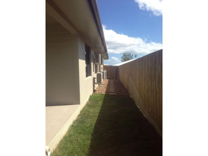 11 Blaise Court, Mount Louisa QLD 4814