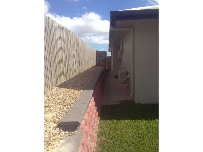 11 Blaise Court, Mount Louisa QLD 4814