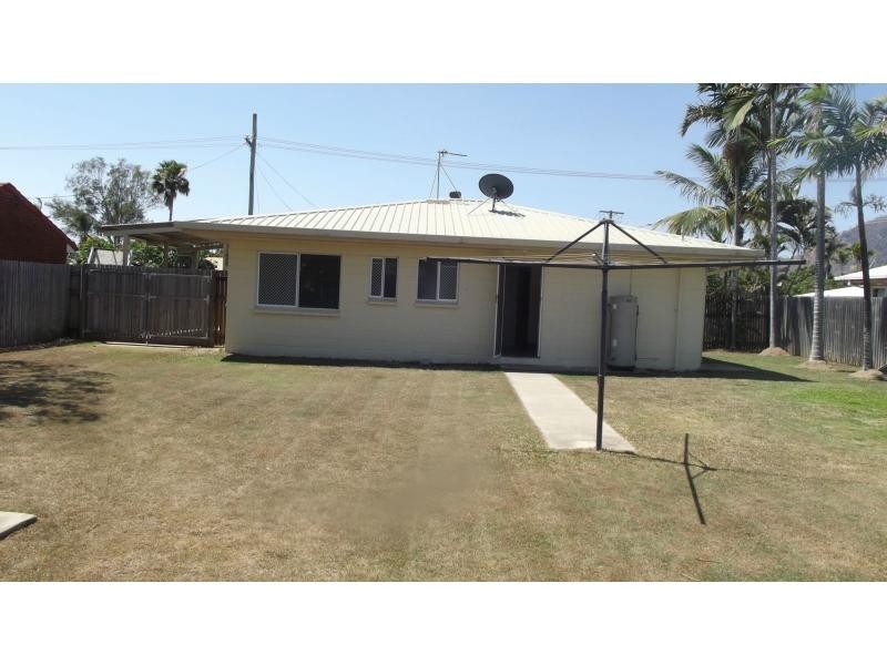 33 Maria Street, Rasmussen QLD 4815