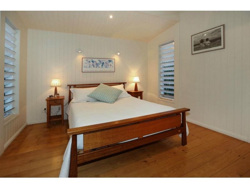 25 Princes Road, Hyde Park QLD 4812