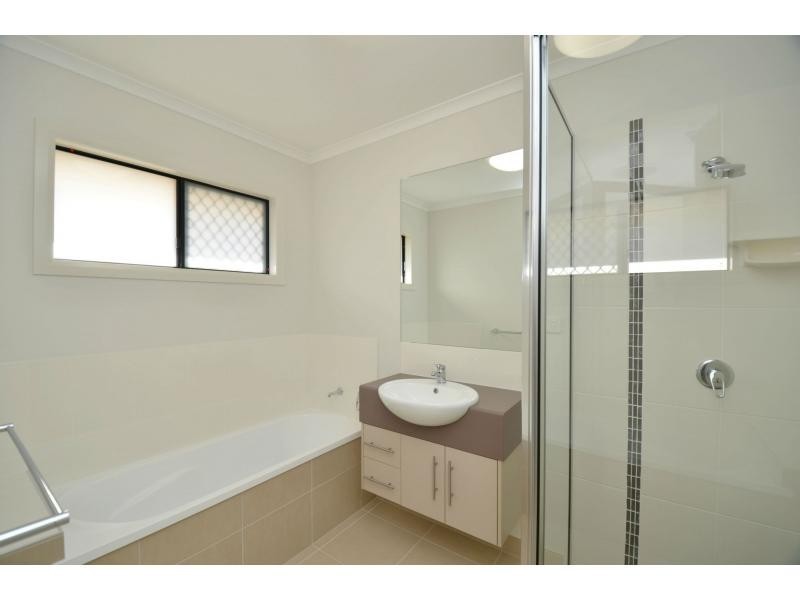 15 Epping Way, Sanctum, Mount Low QLD 4818