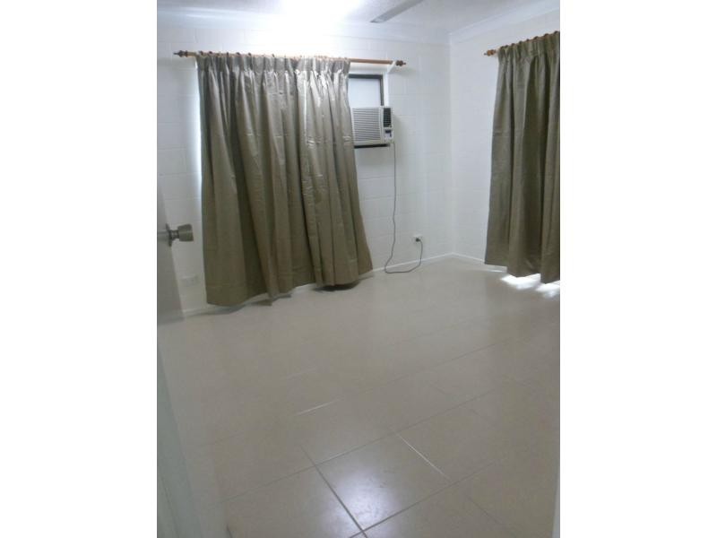 2/27 Armstrong Street, Hermit Park QLD 4812