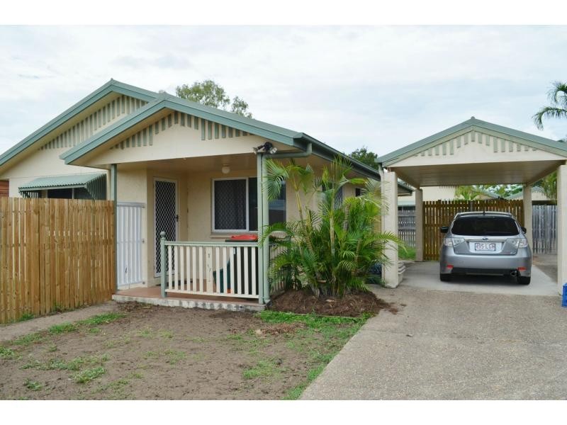 1/7 Tuffley Street, West End QLD 4810