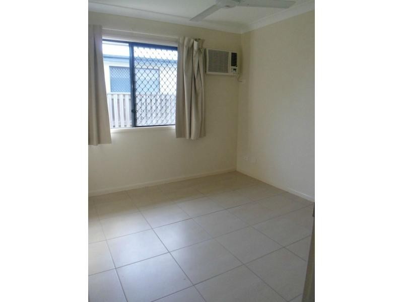 47 Hillock Crescent, Bushland Beach QLD 4818