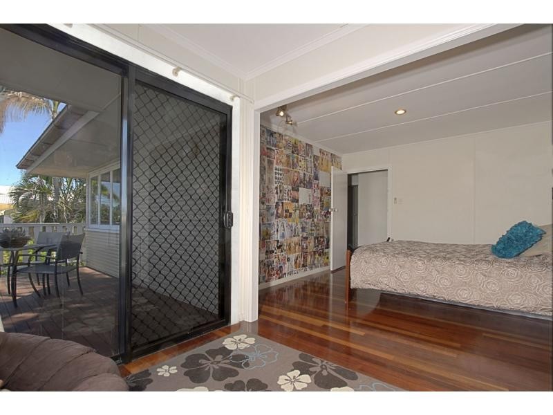 32 Lowth Street, Rosslea QLD 4812