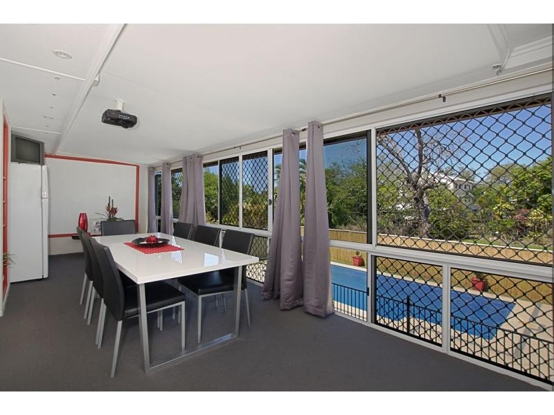 32 Lowth Street, Rosslea QLD 4812