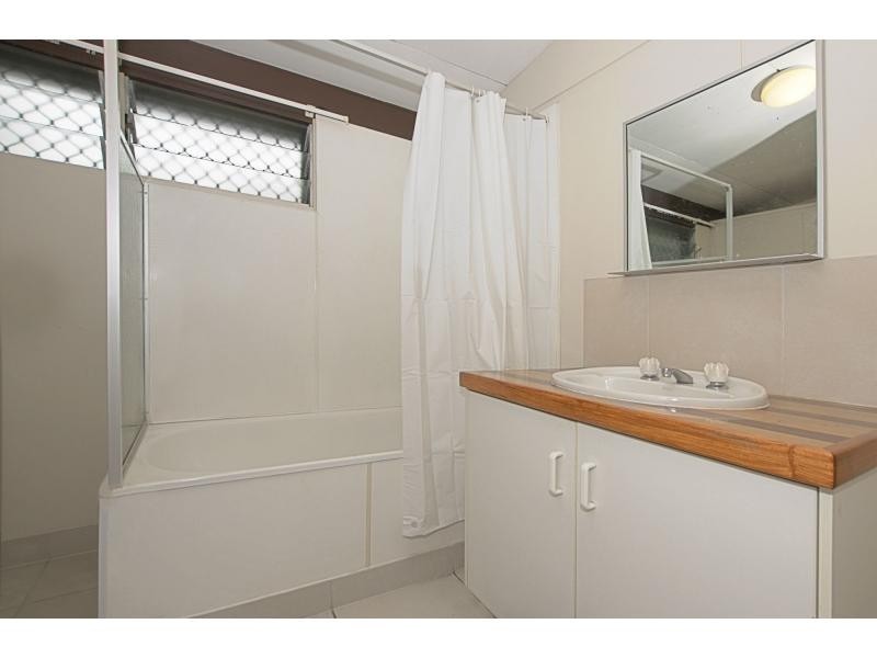 10 Mathiesen Street, Cranbrook QLD 4814