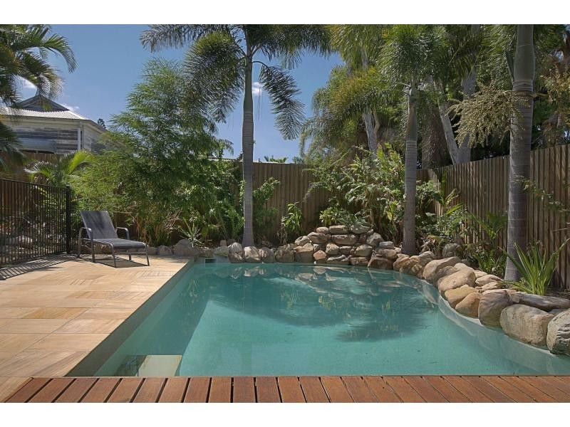 25 Philp Street, Hermit Park QLD 4812