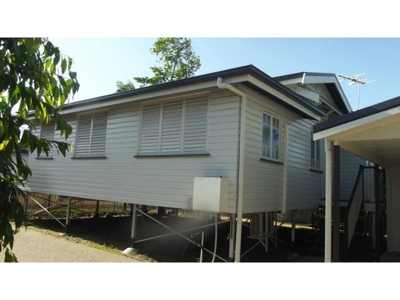 27B Seventh Street, Railway Estate QLD 4810