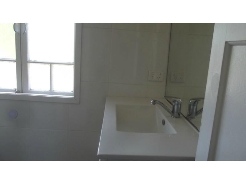 27B Seventh Street, Railway Estate QLD 4810