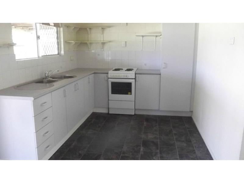 33 Gower Street, Kelso QLD 4815