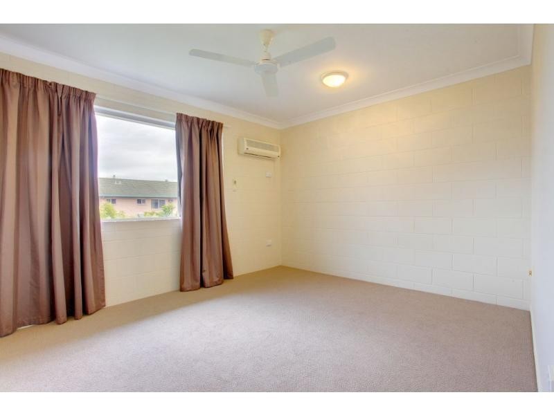 3/8 Lowth Street, Rosslea QLD 4812