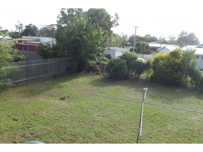 209 Pinnacle Drive, Rasmussen QLD 4815