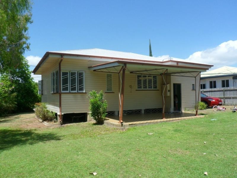 33 Stanton Street, Belgian Gardens QLD 4810