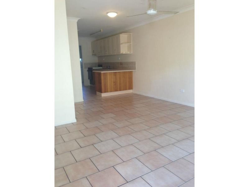 2/13 Beatrice Street, Aitkenvale QLD 4814