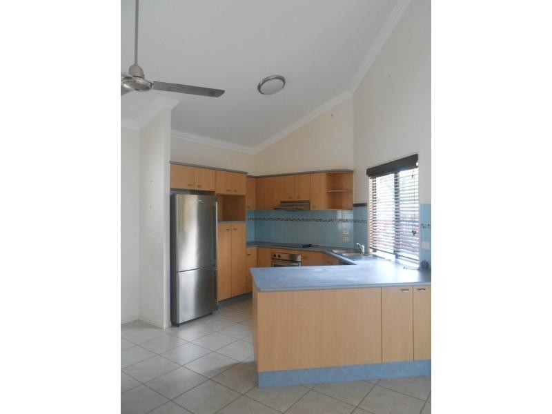 79 Perkins Street, South Townsville QLD 4810