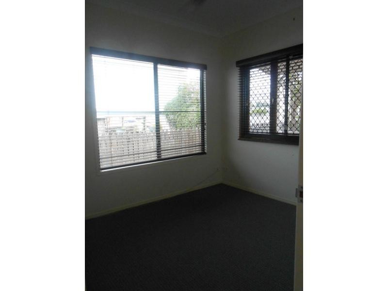 79 Perkins Street, South Townsville QLD 4810