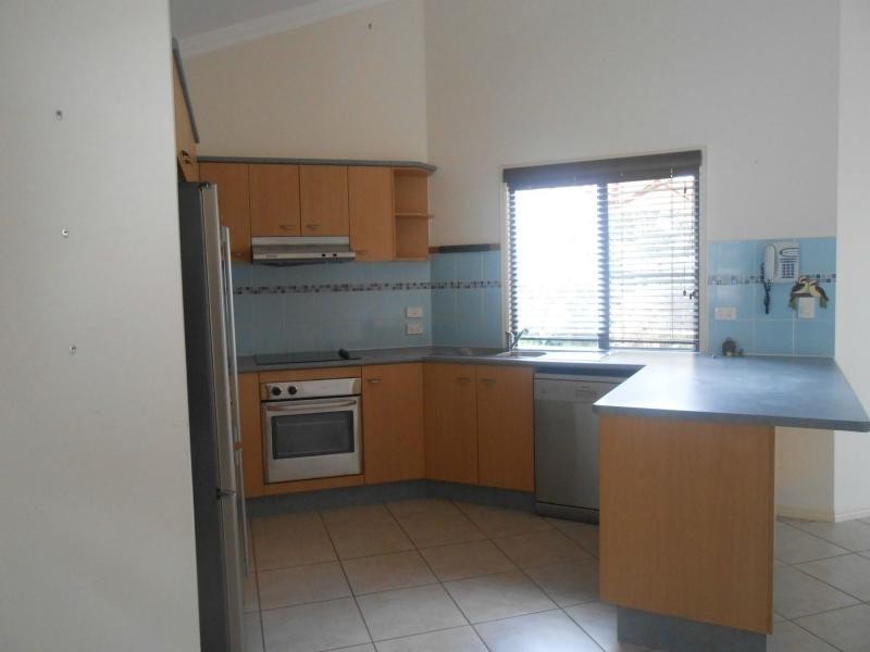 79 Perkins Street, South Townsville QLD 4810