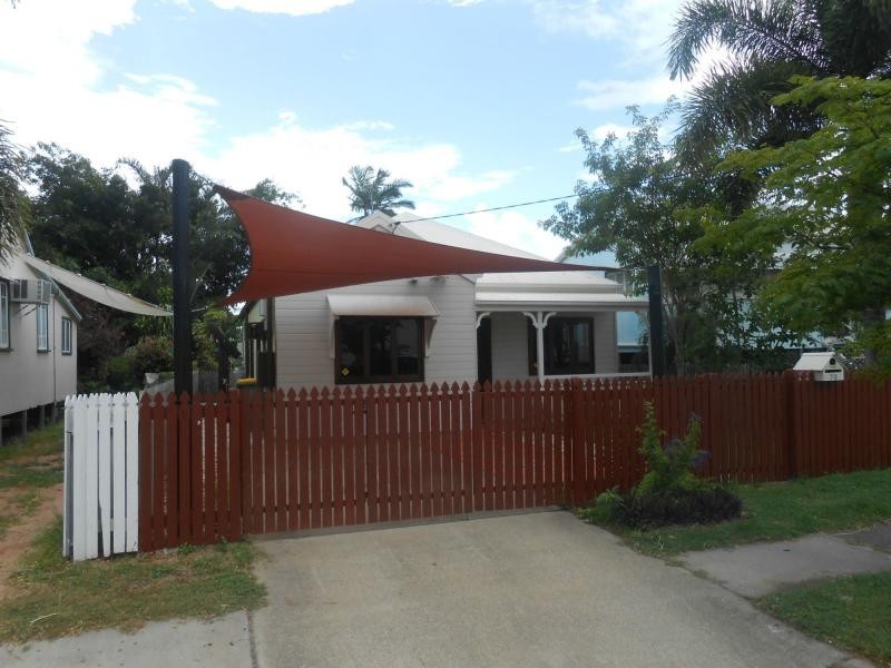 79 Perkins Street, South Townsville QLD 4810