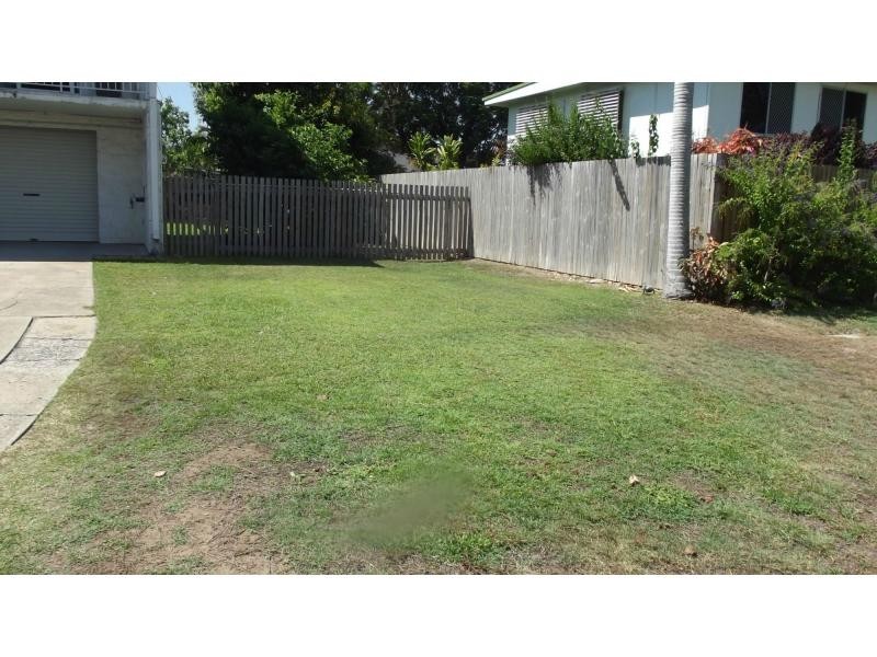 9 Bryant Street, Cranbrook QLD 4814
