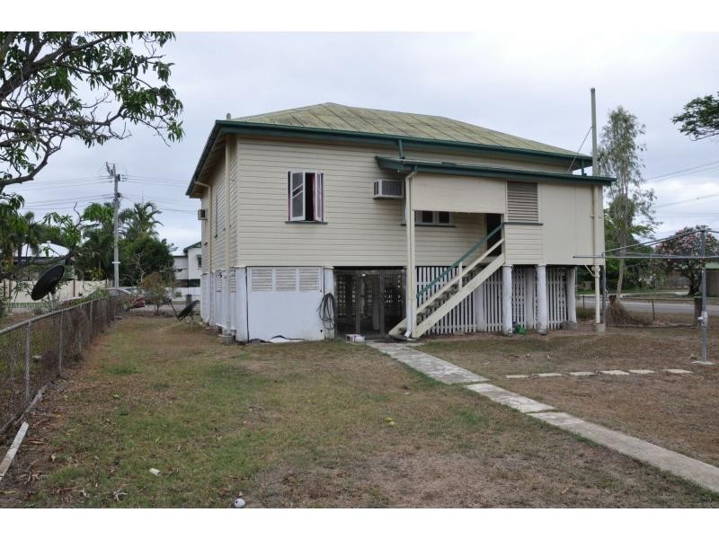 14 Haig Street, Pimlico QLD 4812