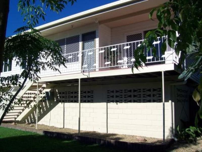 10 Ellimatta Avenue, Cranbrook QLD 4814