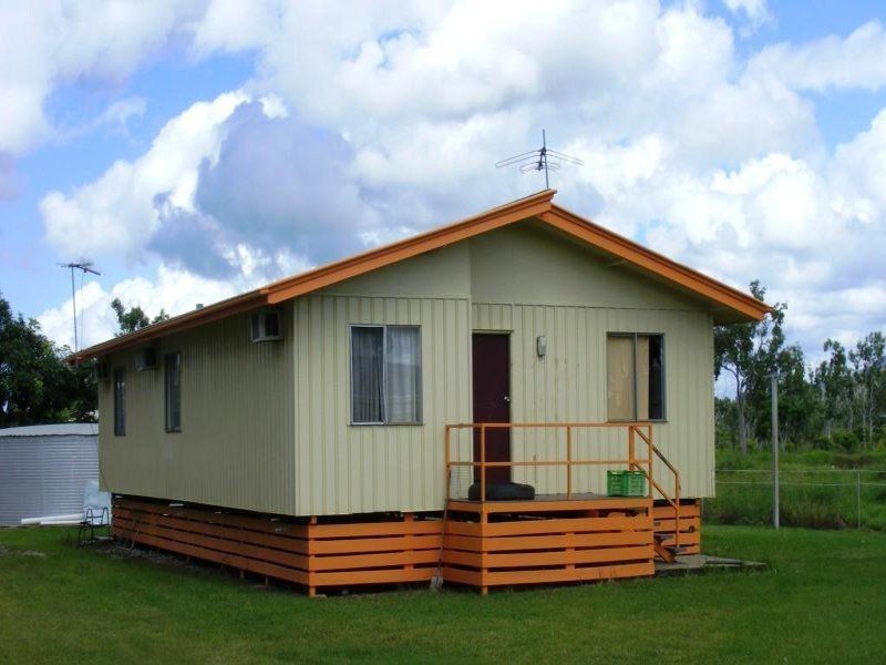296 Booth Road, Stuart QLD 4811
