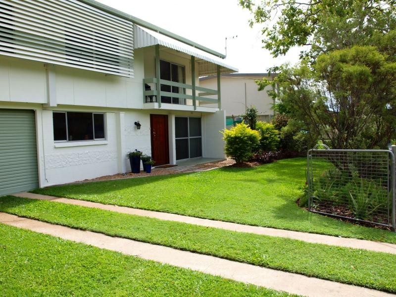 55 Renecol Avenue, Rasmussen QLD 4815